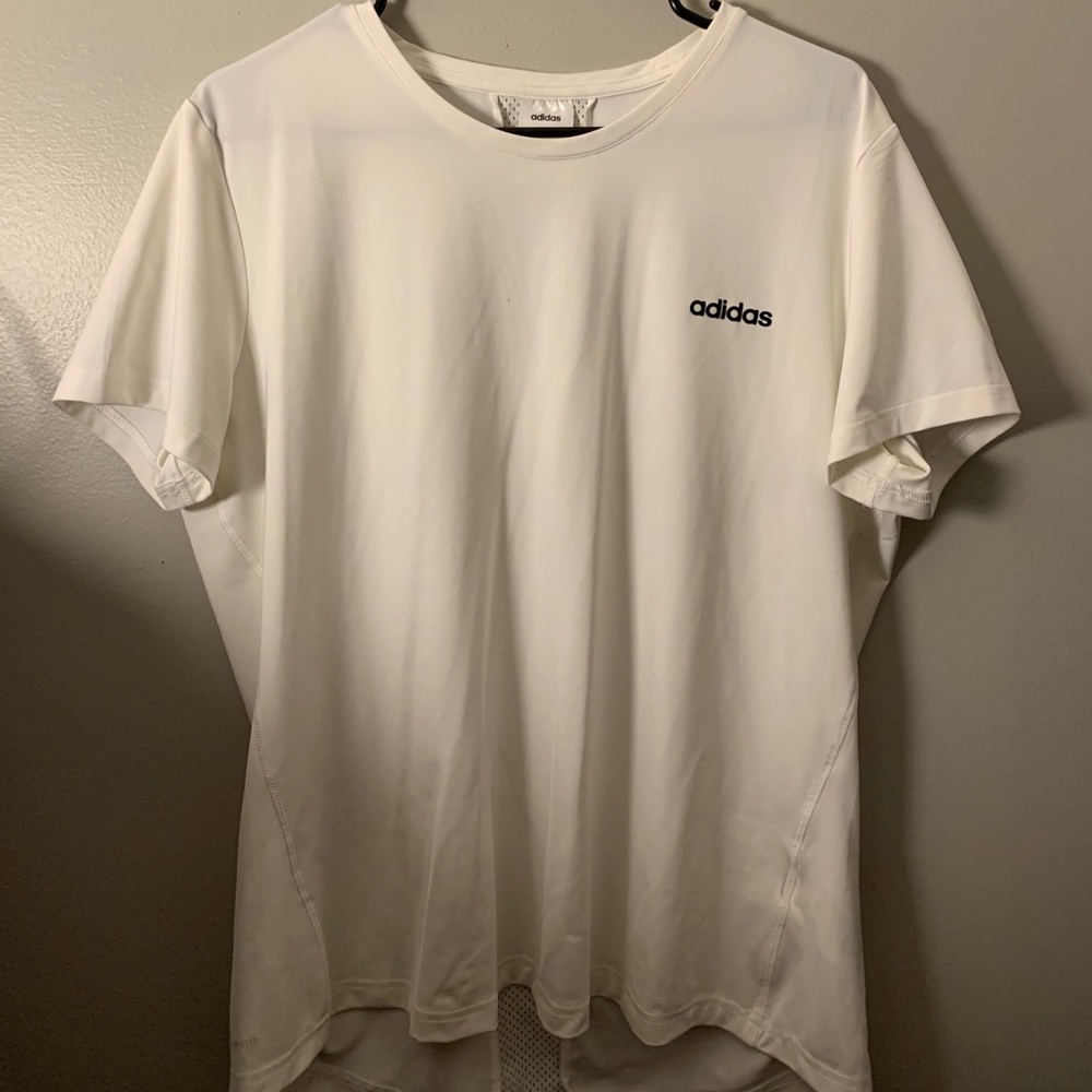 NEVER WORN ADIDAS SPORT SHIRT